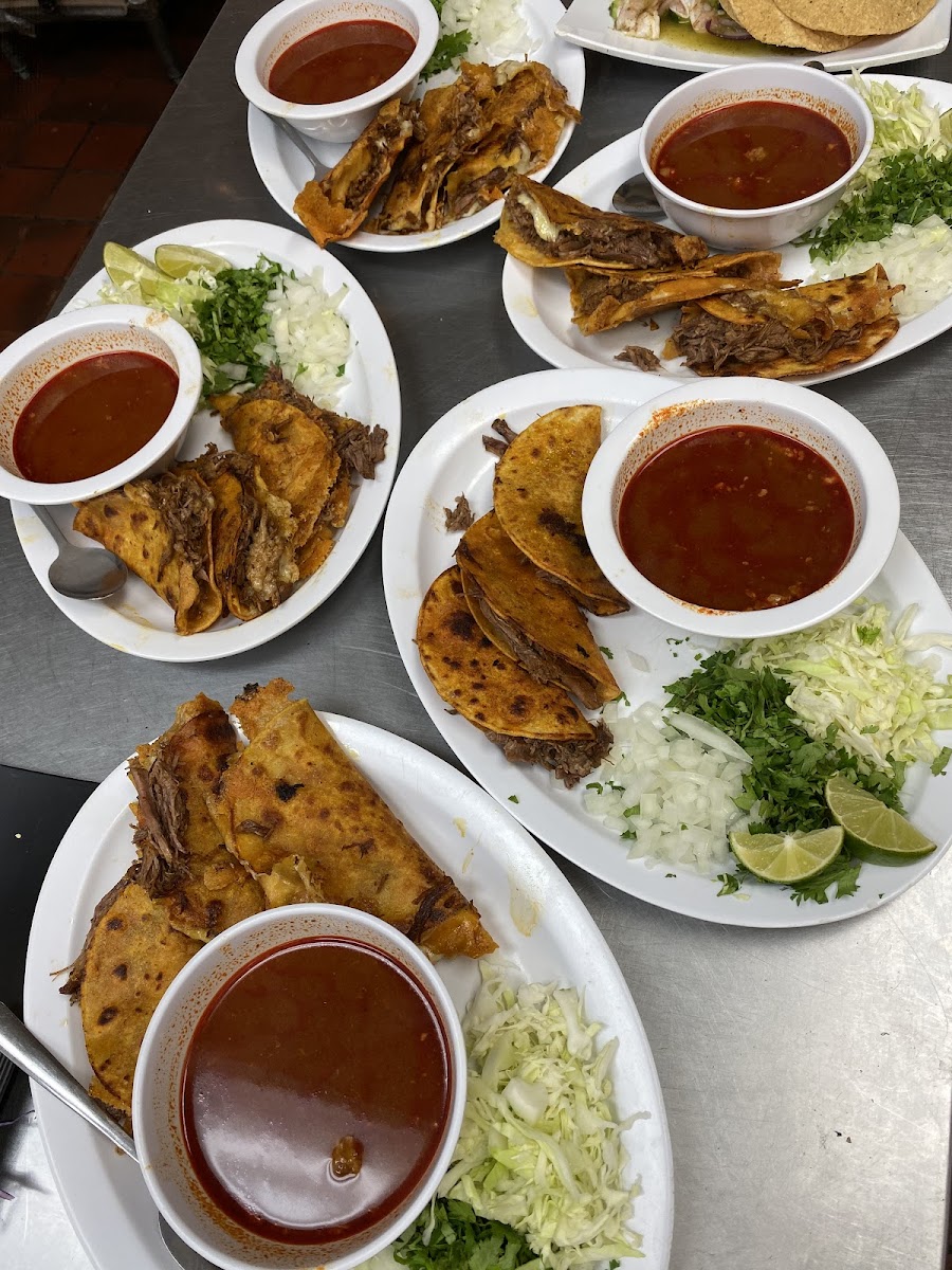 Mariscos El Sushi & Micheladas photo 4